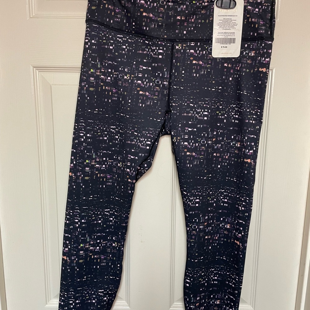 Fabletics Salar Printed PowerHold 7/8 Leggings | NWT | L (10–12)